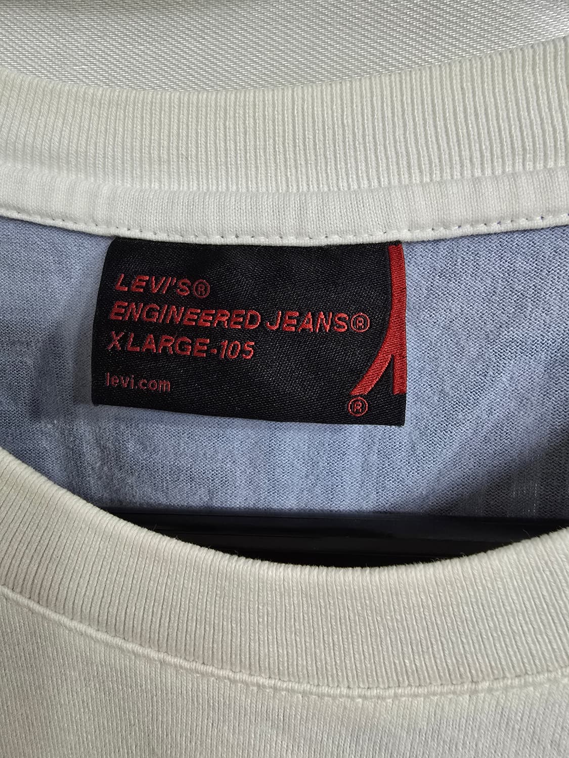 리바이스 엔지니어드진 화이트 배색 반팔티 (1930) 상품이미지3