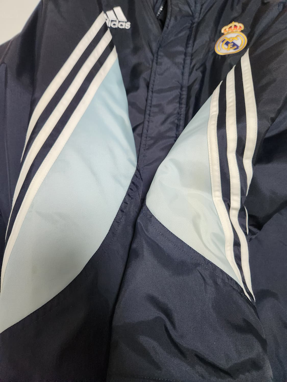 아디다스 레알마드리드 벤치 파카 사이즈L 상품이미지7