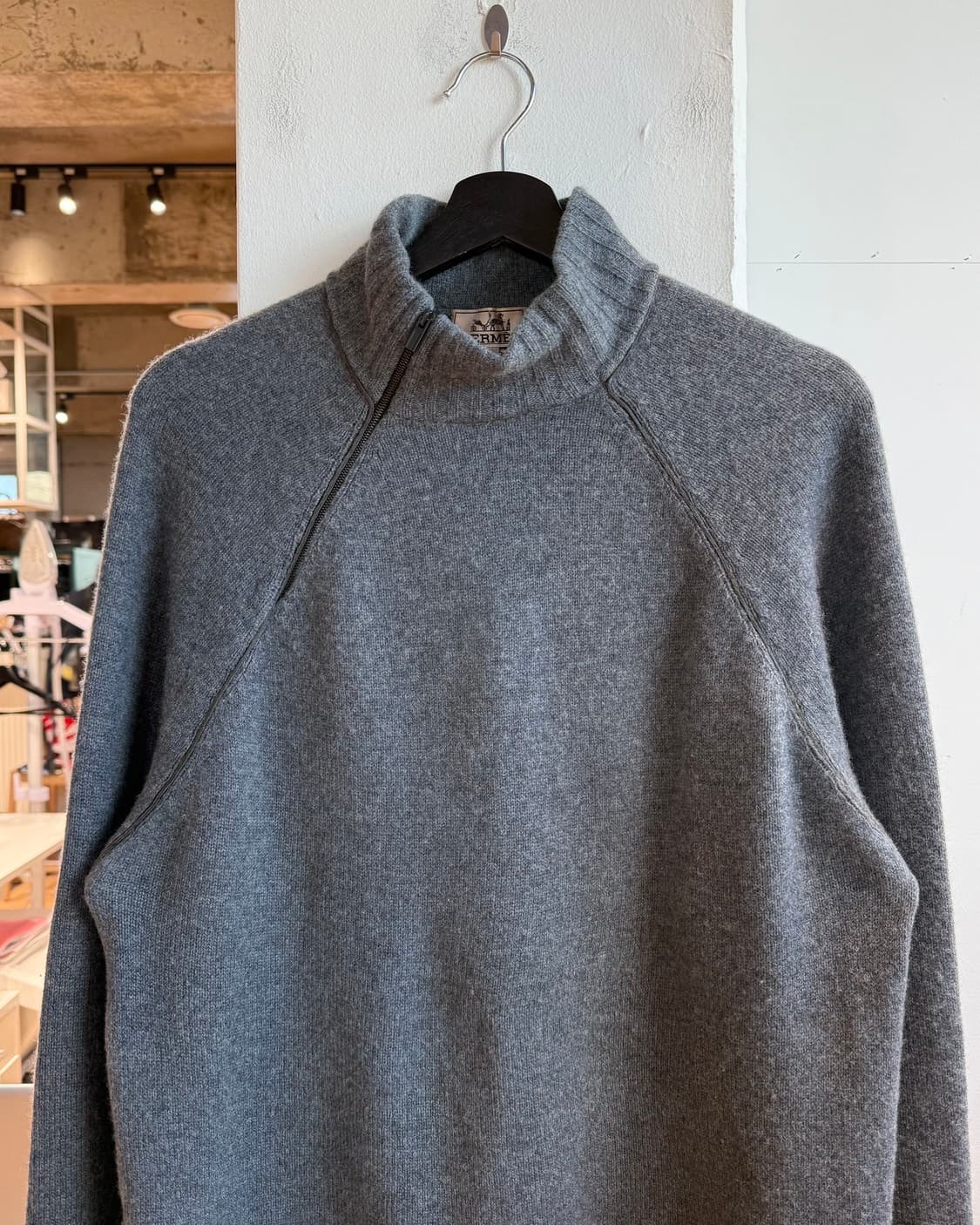 에르메스 차콜 어블릭 지퍼 캐시미어 니트  상품이미지3