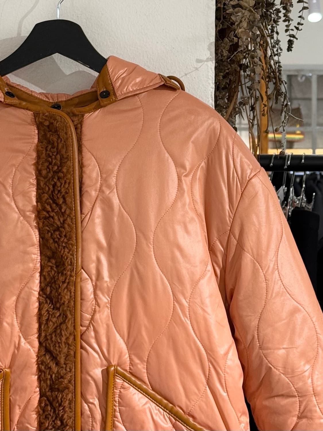 포르테포르테 코랄 리버시블 테디 패딩 자켓 상품이미지4