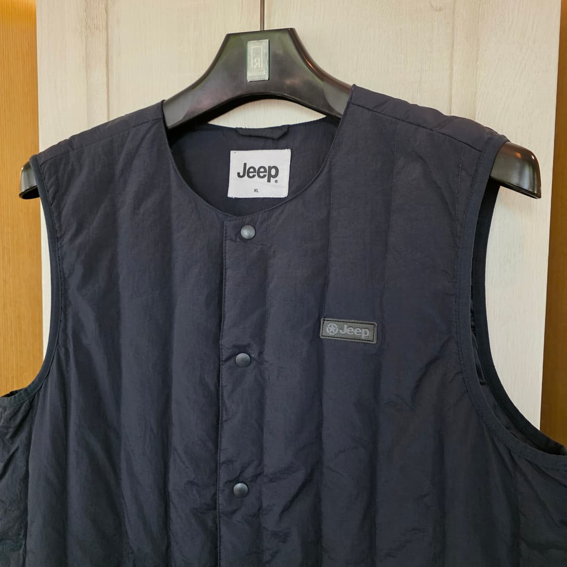 지프 경량 패딩 조끼  상품이미지2