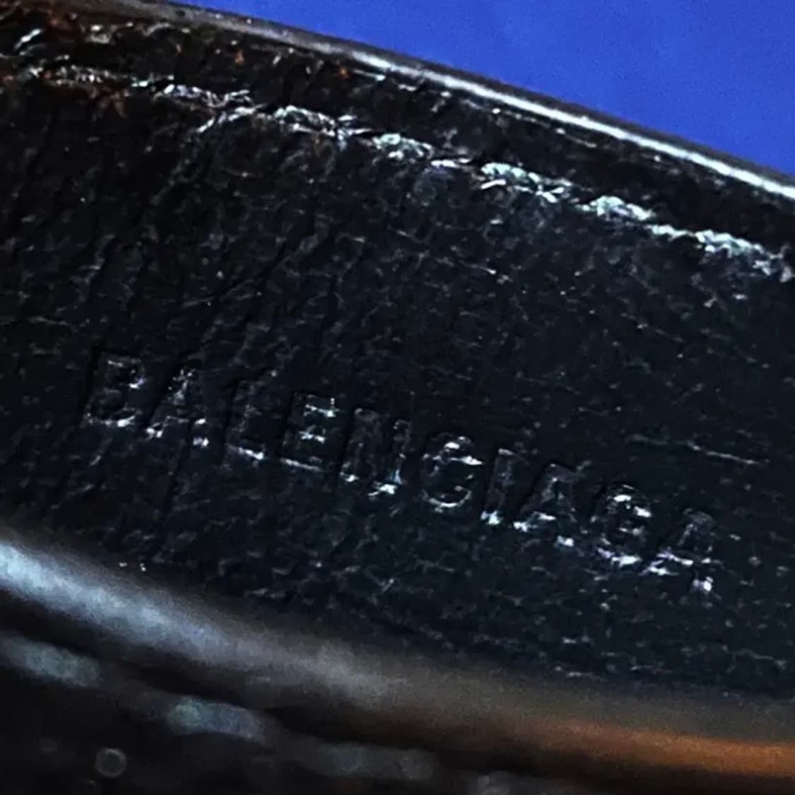 [정품] BALENCIAGA 발렌시아가 로고프린팅 카프스킨레더 카드지갑 상품이미지6