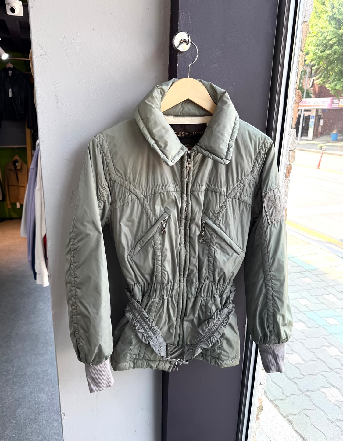 38/ 루이비통 00AW 벨티드 다운 패딩점퍼 상품이미지3