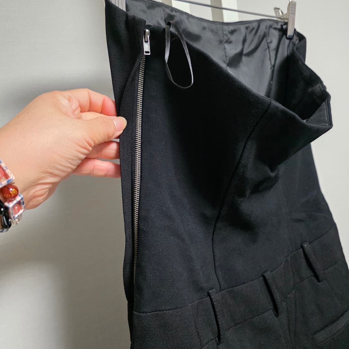 Theory 블랙 튜브탑 점프수트 상품이미지5