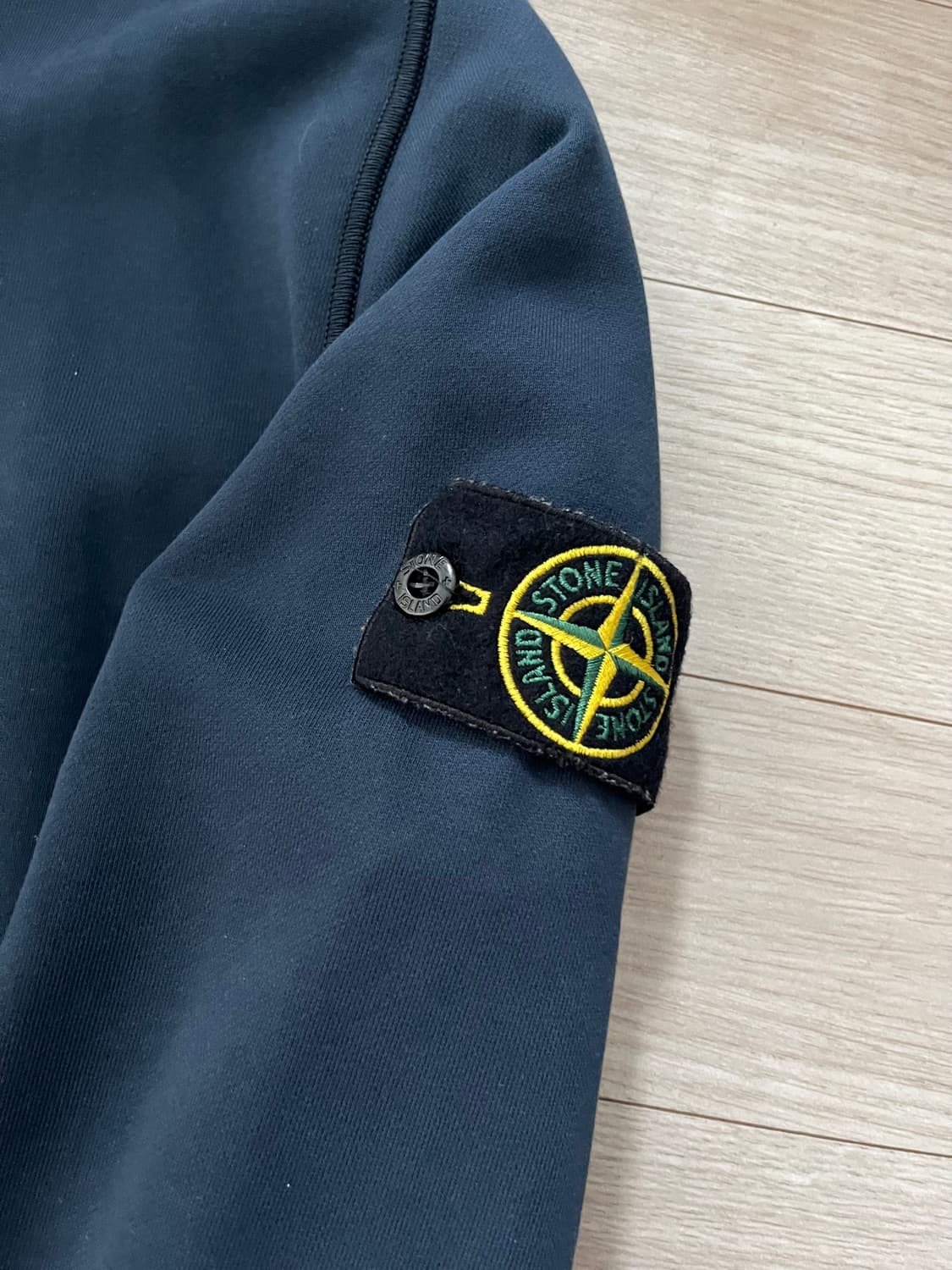 [새상품급] 스톤아일랜드 맨투맨 21ss 상품이미지2