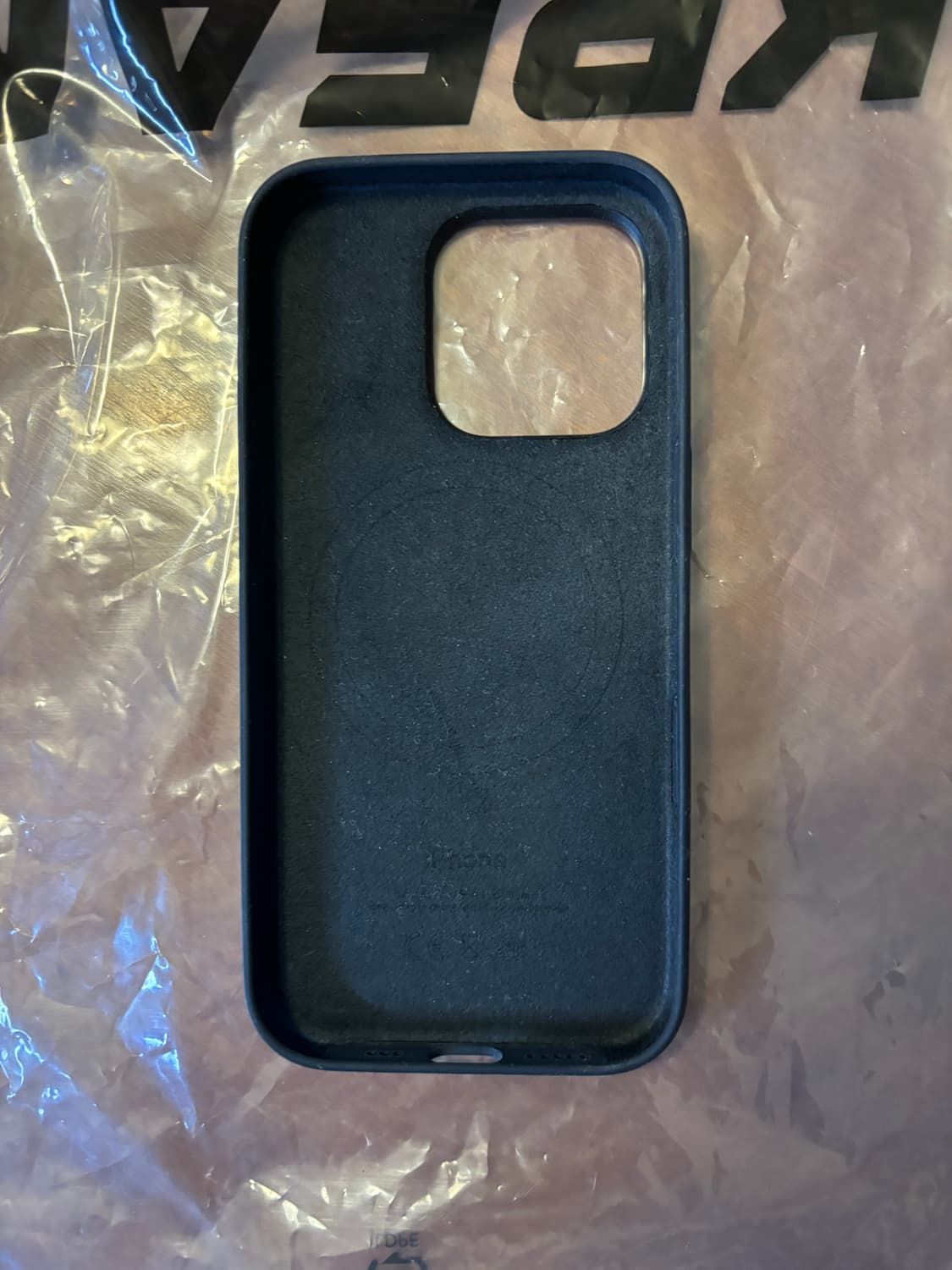 정품 아이폰 16 프로 실리콘 케이스 판매 상품이미지1