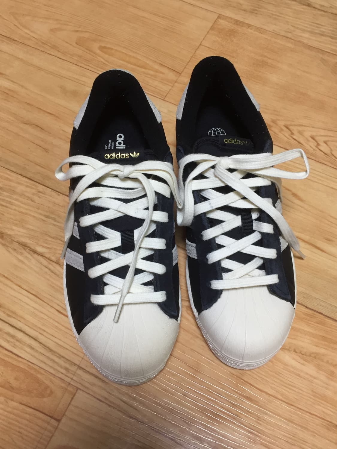 아디디스 슈퍼스타 82 상품이미지1