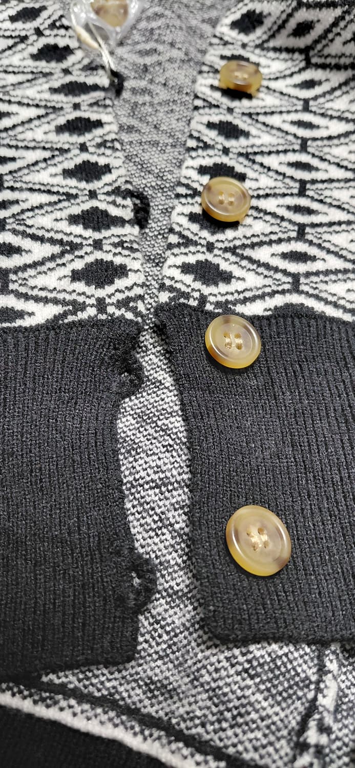 [새상품] Riche glamour 패턴 브이넥 니트 베스트 (M) 상품이미지10