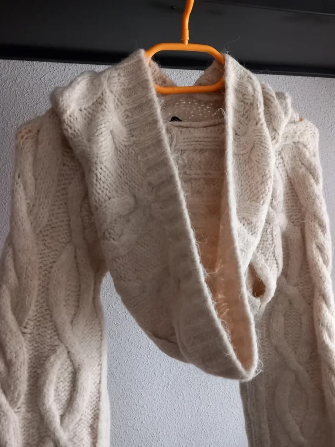 자라(ZARA) 꽈배기 후드 니트 볼레로 상품이미지5