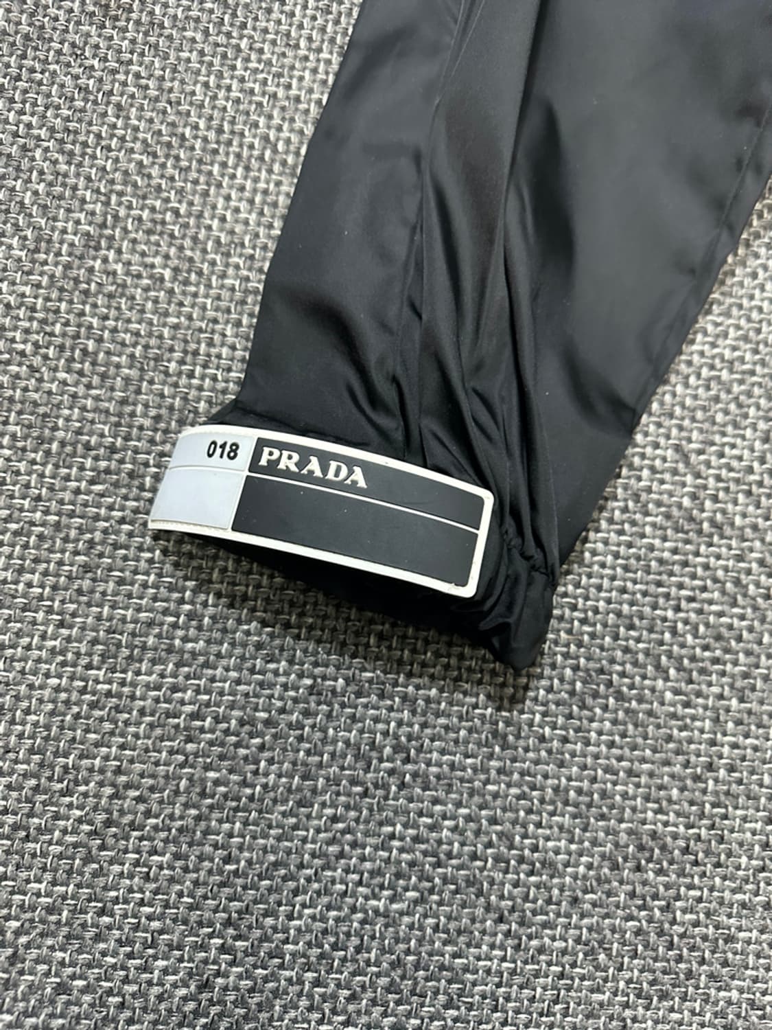 프라다 나일론 패치 트랙팬츠 상품이미지5
