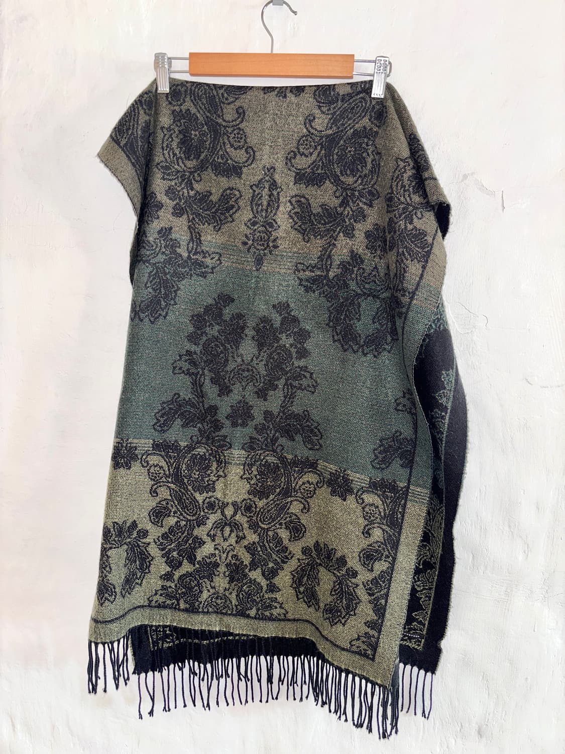 MERCURYDUO 자카드 패턴 숄 머플러 / Khaki Black 상품이미지6