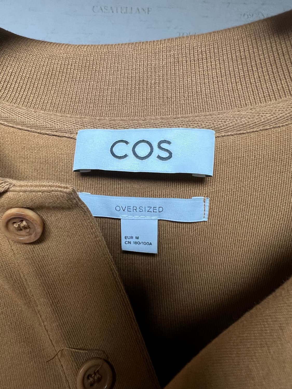 Cos 카라 롱슬리브 판매합니다. 상품이미지2