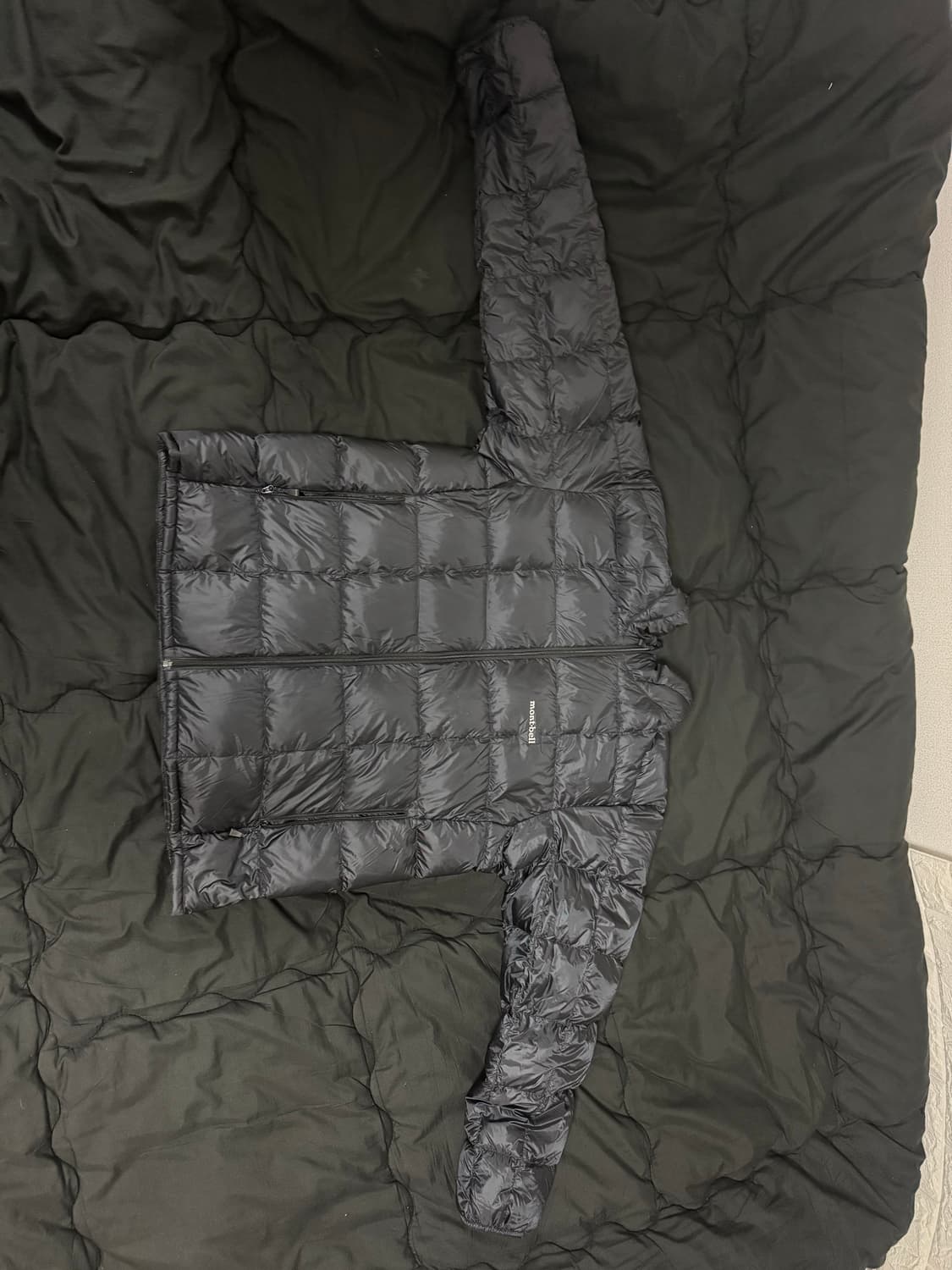 몽벨 슈페리어 다운 자켓 블랙 경량패딩 상품이미지1