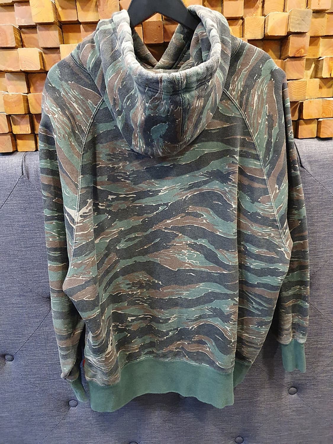 더블탭스 16 시즌  디자인 후드 상품이미지1