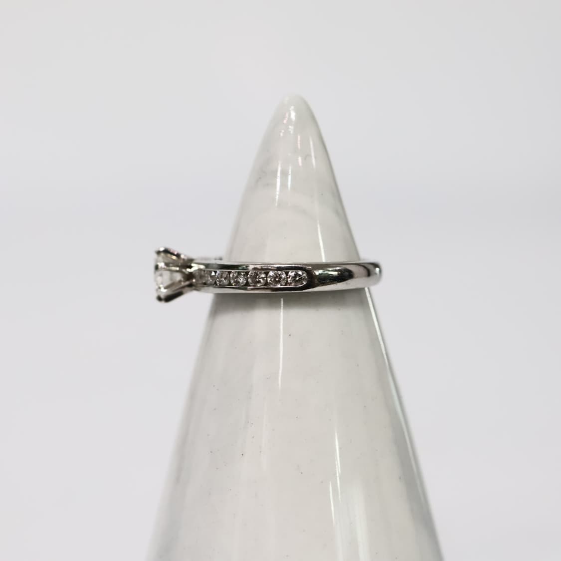 티파니앤코 솔리테어 하프 세팅 다이아몬드 반지 0.31ct 한국 5호 상품이미지5