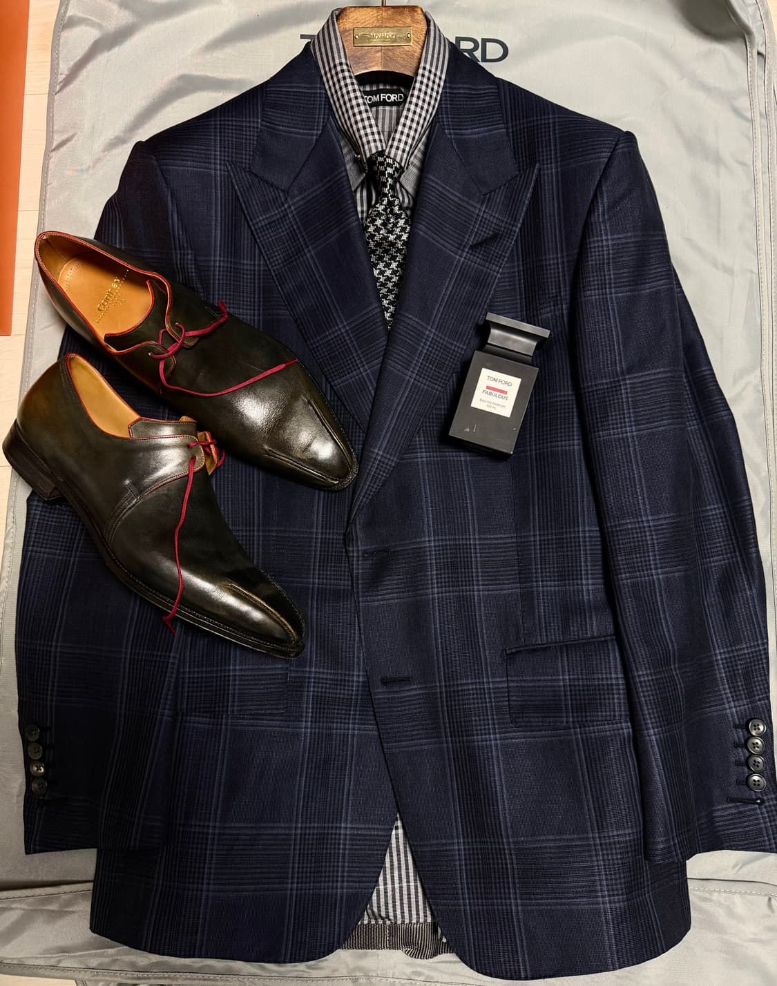 (명작,강추👍)톰포드 프린스웨일 체크 네이비 윈저 수트 상품이미지4