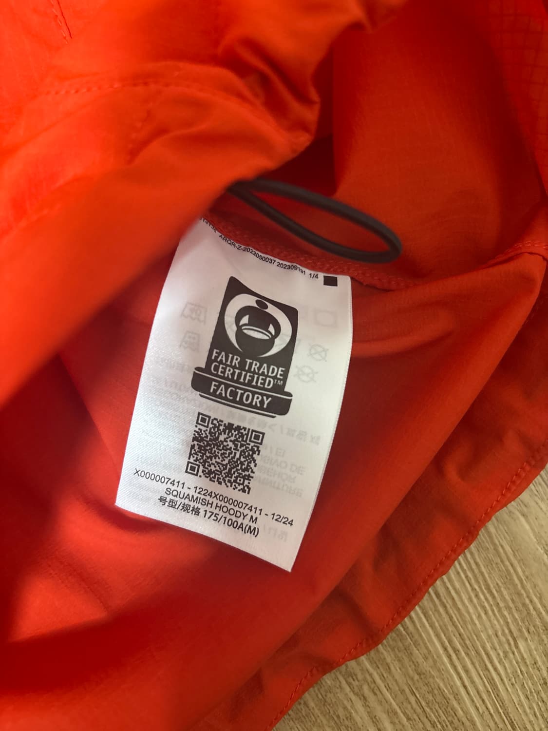 아크테릭스 스쿼미시 후디 레드색상 상품이미지5