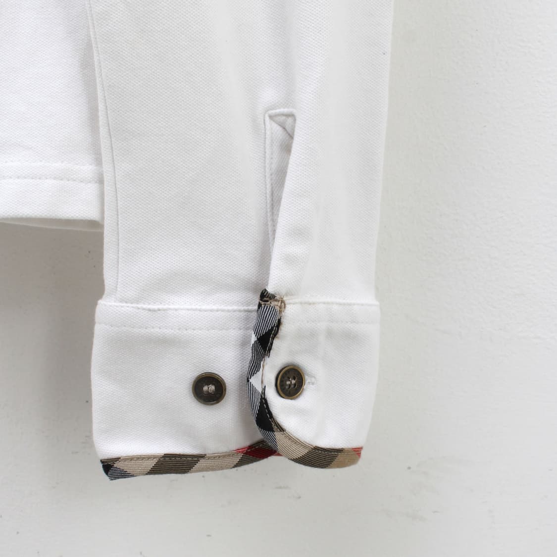 버버리 체크 화이트 카라티 pk셔츠 상품이미지7