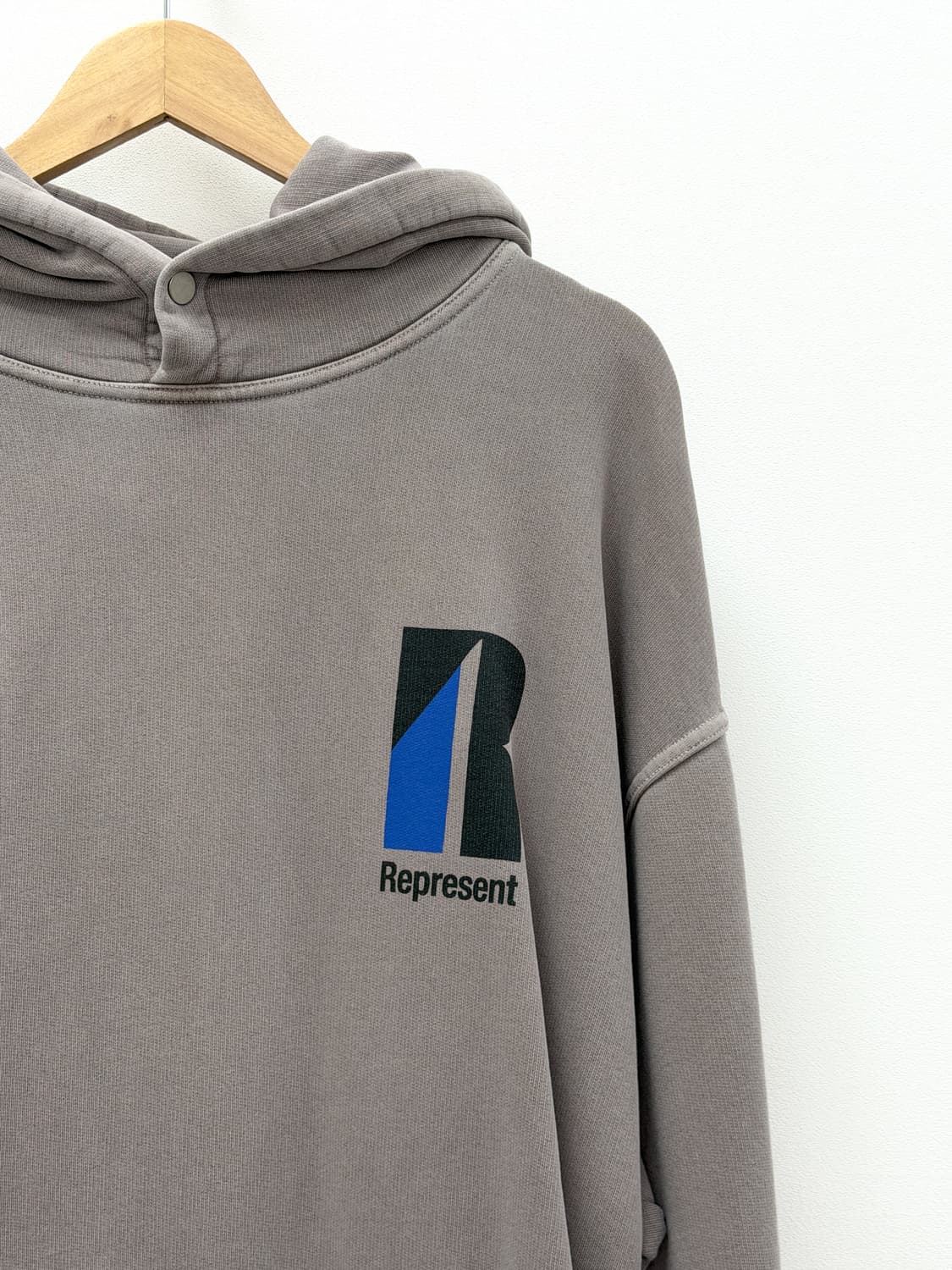 Represent 로고 후드 상품이미지2