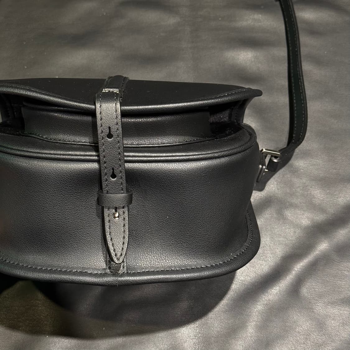 폴뉴아 클래식 로고 포쉬백 상품이미지3