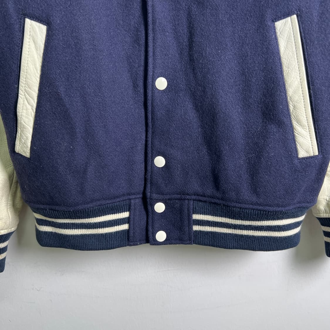 Famouz 네이비 레더 바시티 자켓 M 상품이미지5