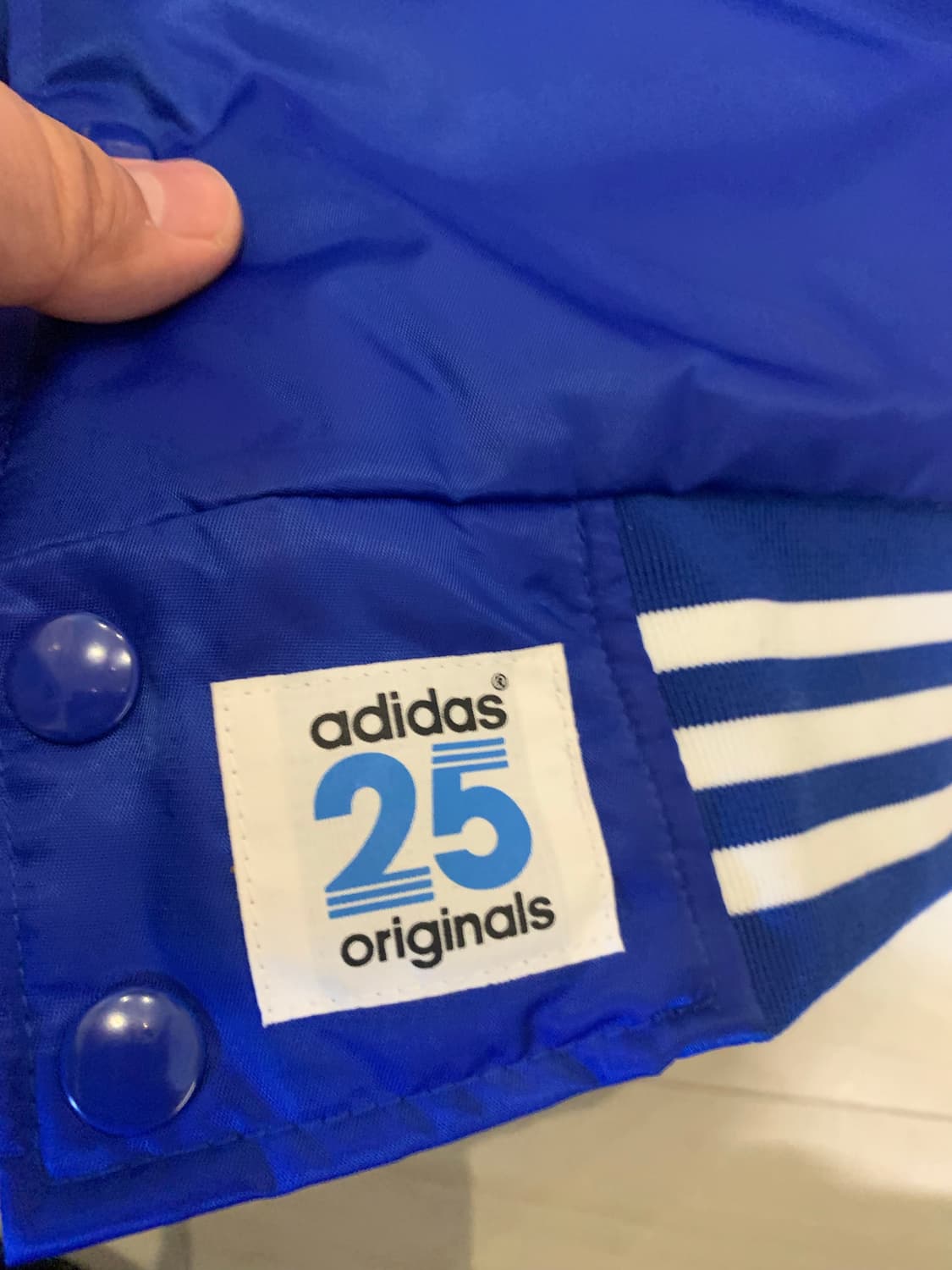 아디다스 니고베어 파란색 스타디윰 바시티 자켓 상품이미지3