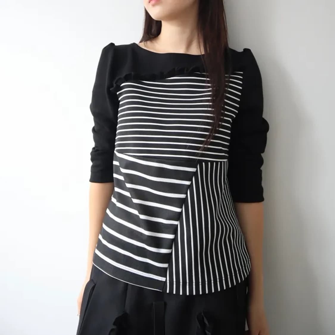 바하윤 STRIPE MIX SLEEVE 상품이미지1
