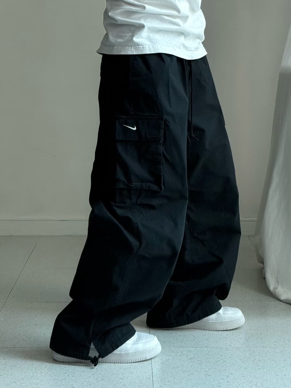 나이키 블랙 카고팬츠 상품이미지2