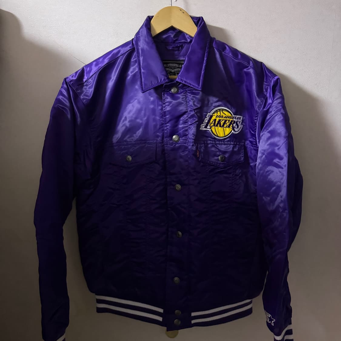 리바이스 X 레이커스 트레커 M (남성 105정도) 상품이미지1