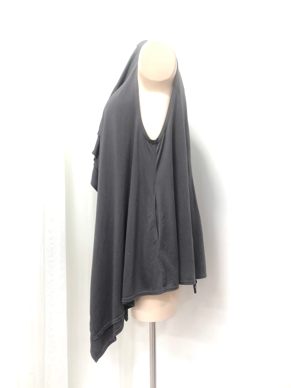 archive front drape charcoal vest 상품이미지3