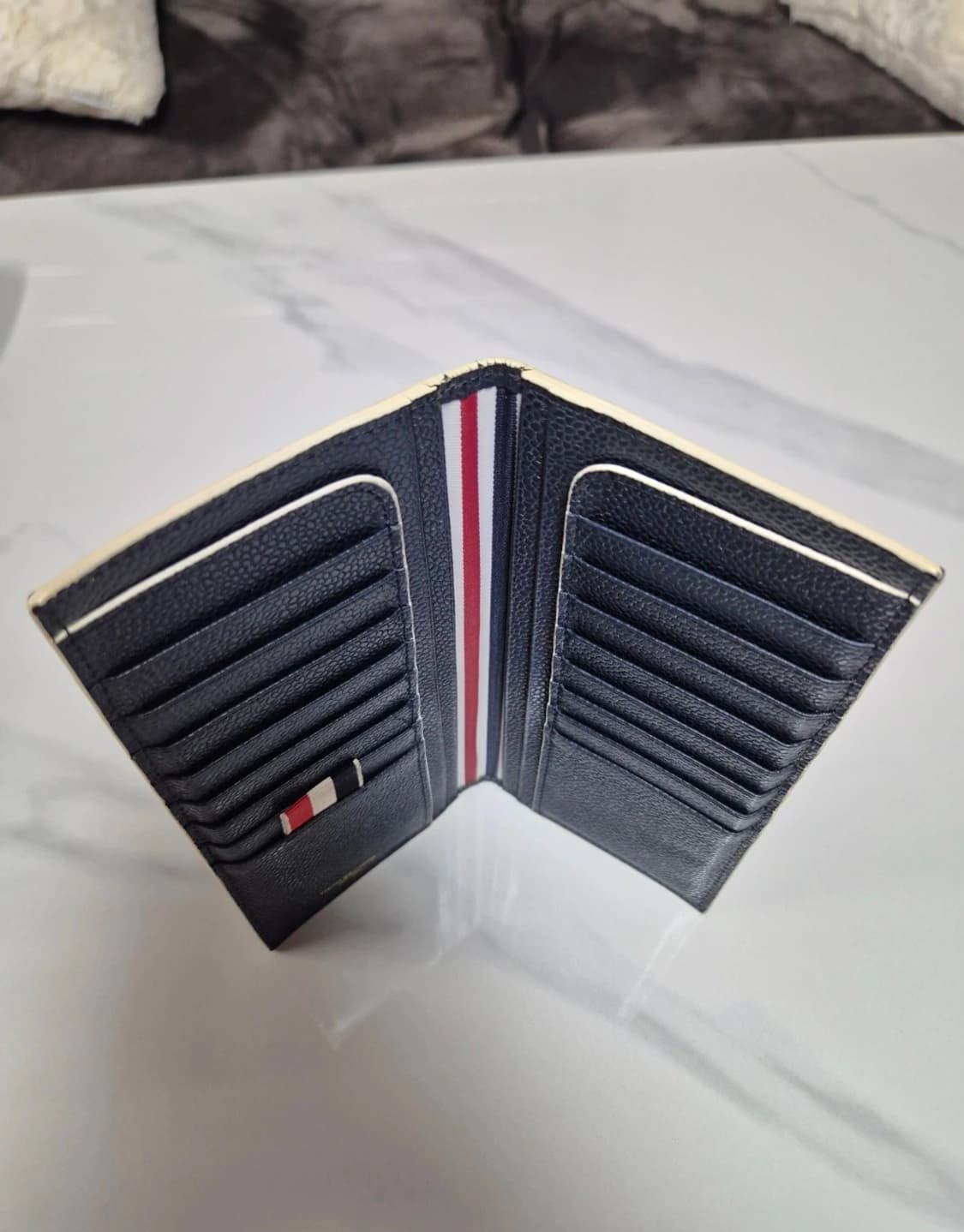 톰브라운 장지갑 판매 상품이미지2