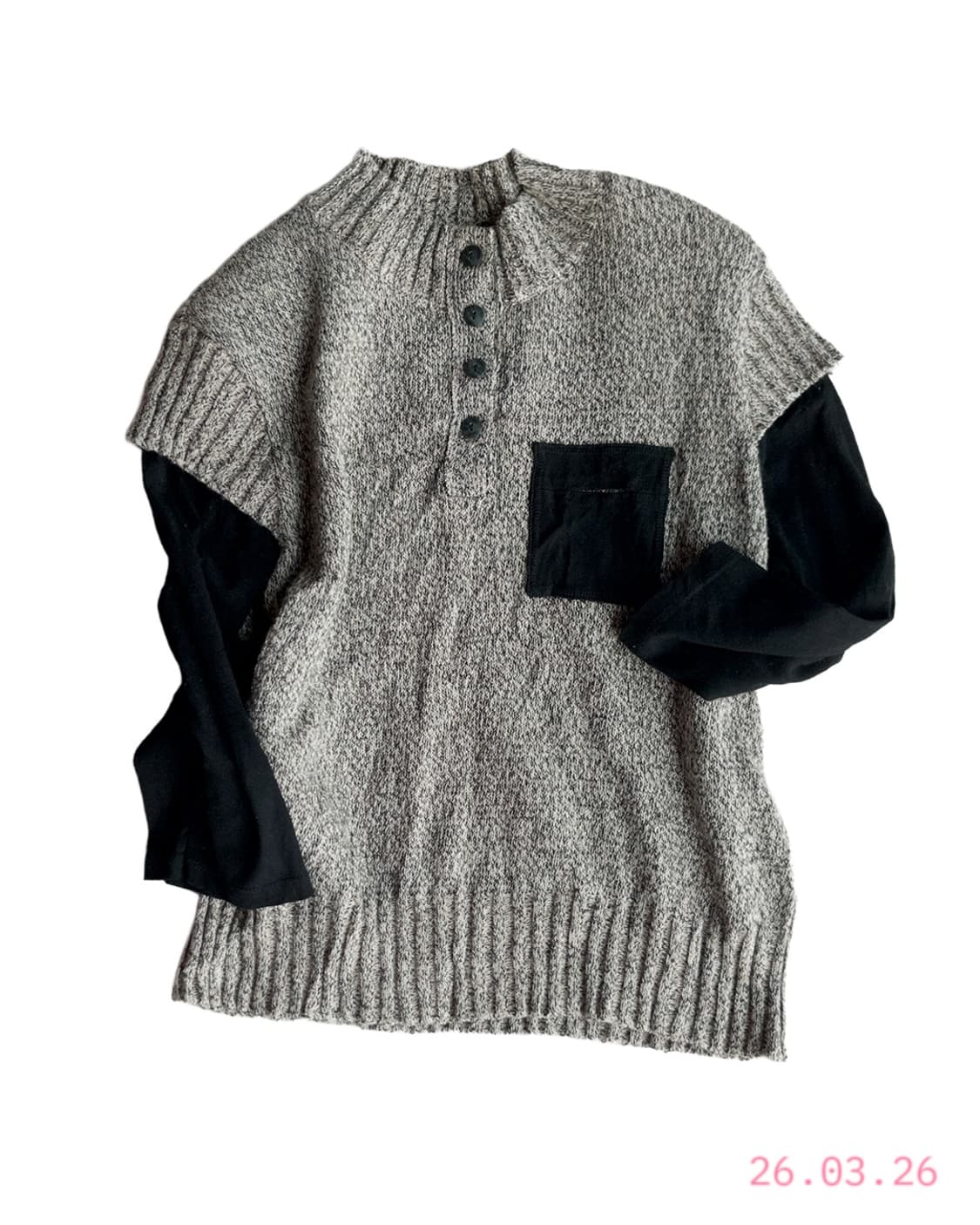 Textured Knit Henley 헨리넥 버튼 니트 상품이미지1