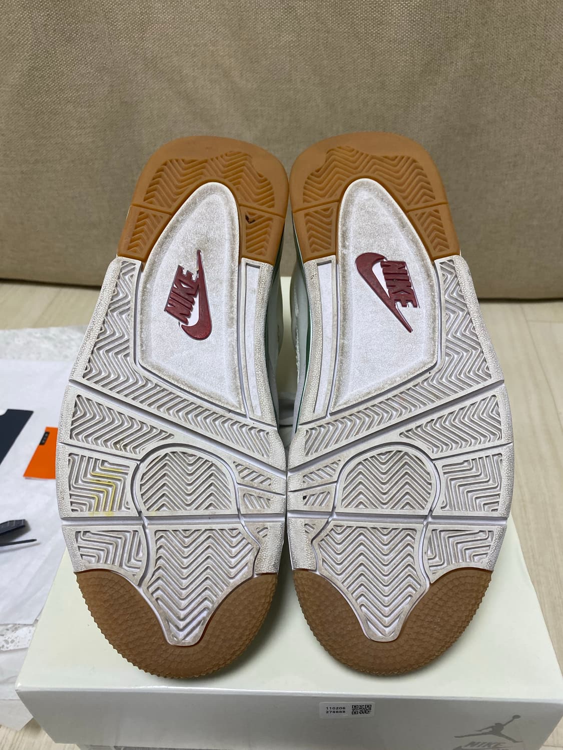 [250] 조던 4 x 나이키 SB 레트로 SP 파인그린 상품이미지5