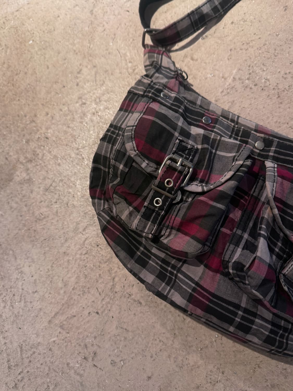 체크 포켓 숄더백 상품이미지3