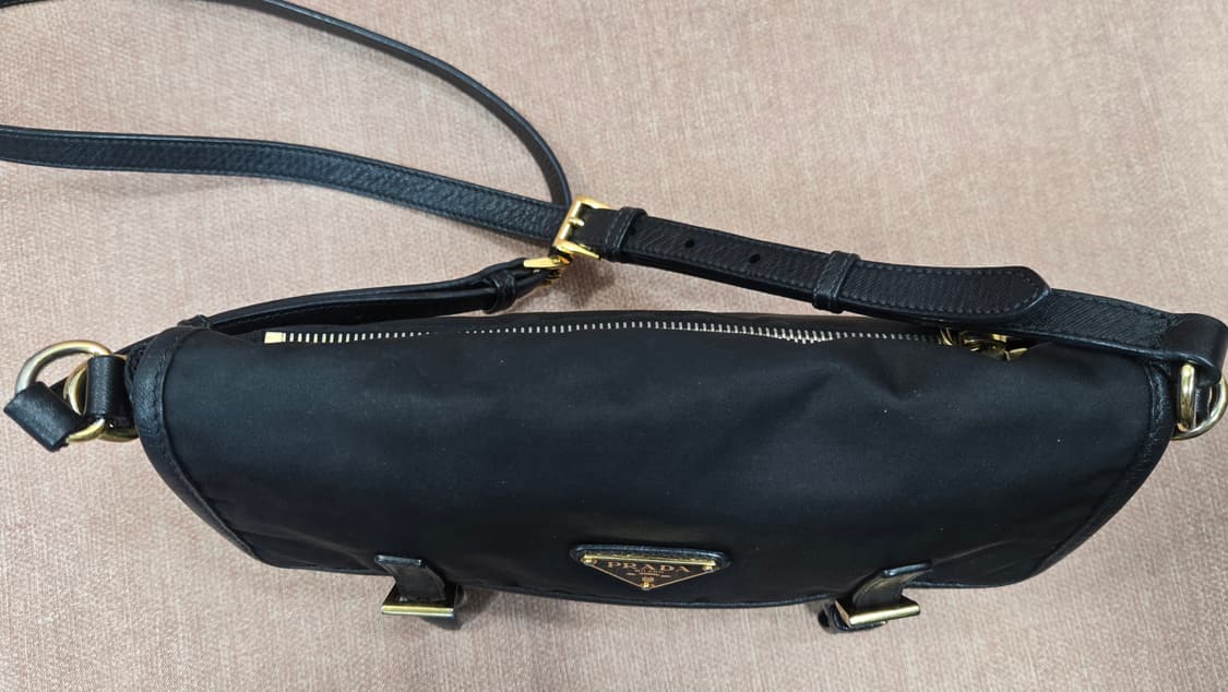 프라다 정품 나일론  포코노 크로스백    상품이미지6