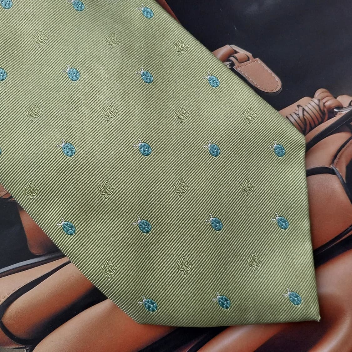 로에베 실크 라임 자수 넥타이 8.7cm A+~A등급 K1921 상품이미지4