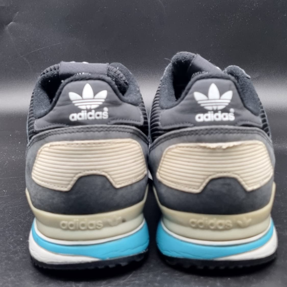 아디다스 ZX700 여성운동화230 상품이미지4