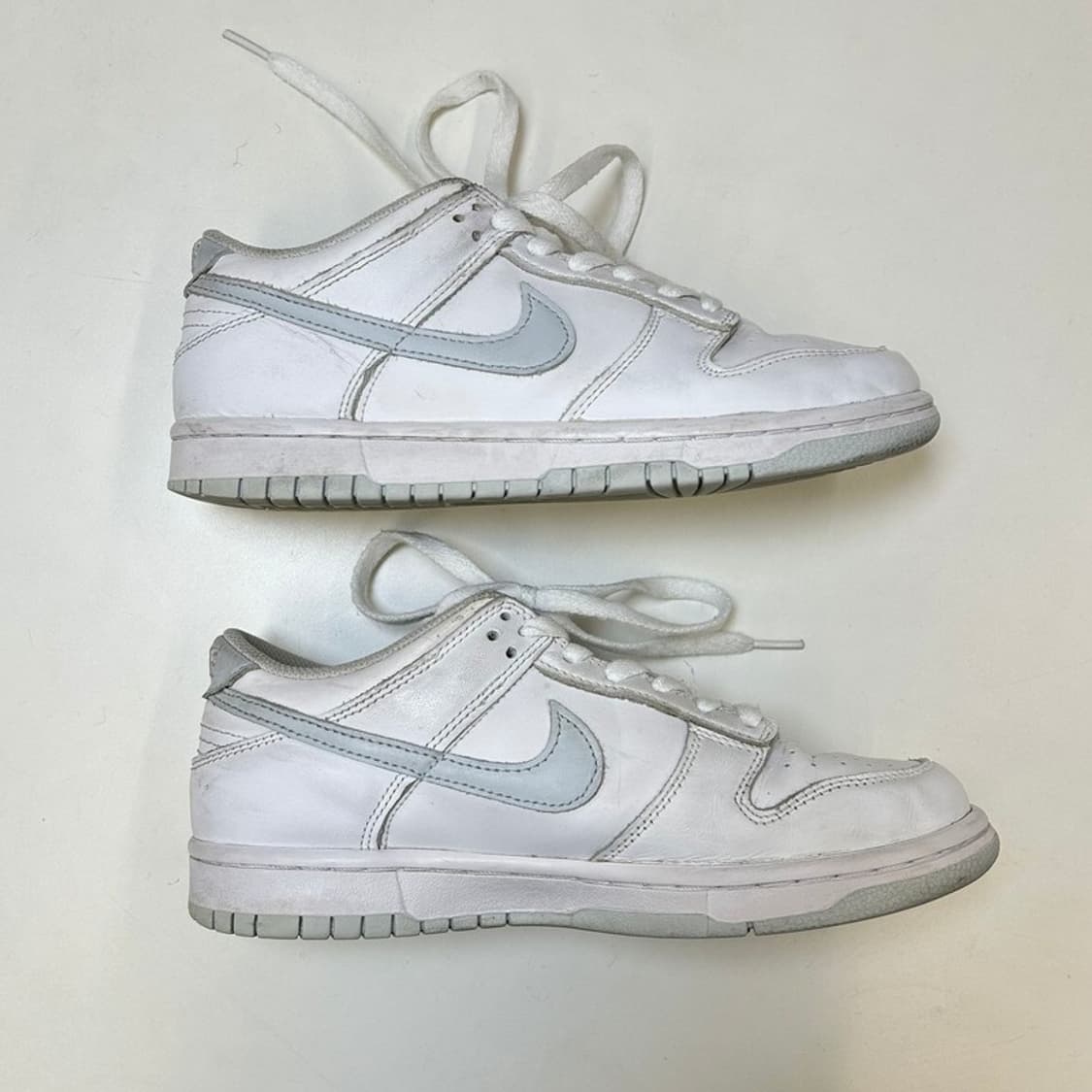 나이키 덩크 로우 트리플 화이트 245 상품이미지3