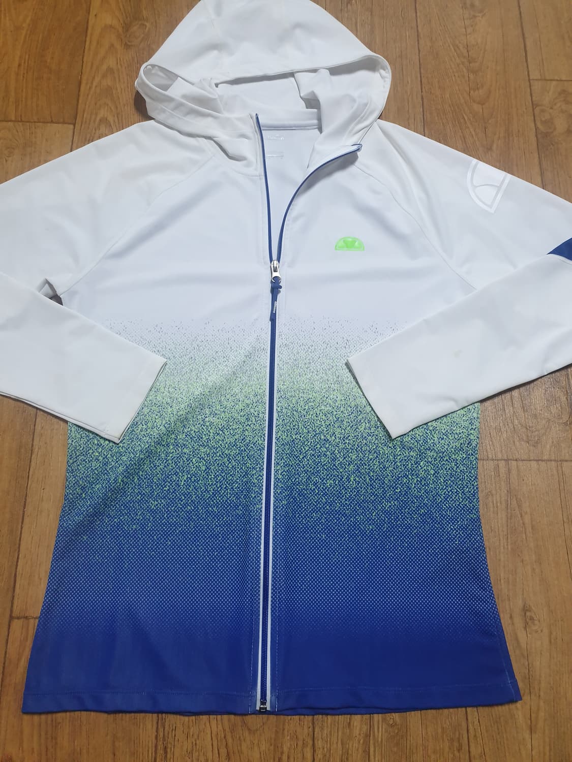 1145 엘레쎄 운동복 후드집업 95 사이즈입니다 상품이미지2