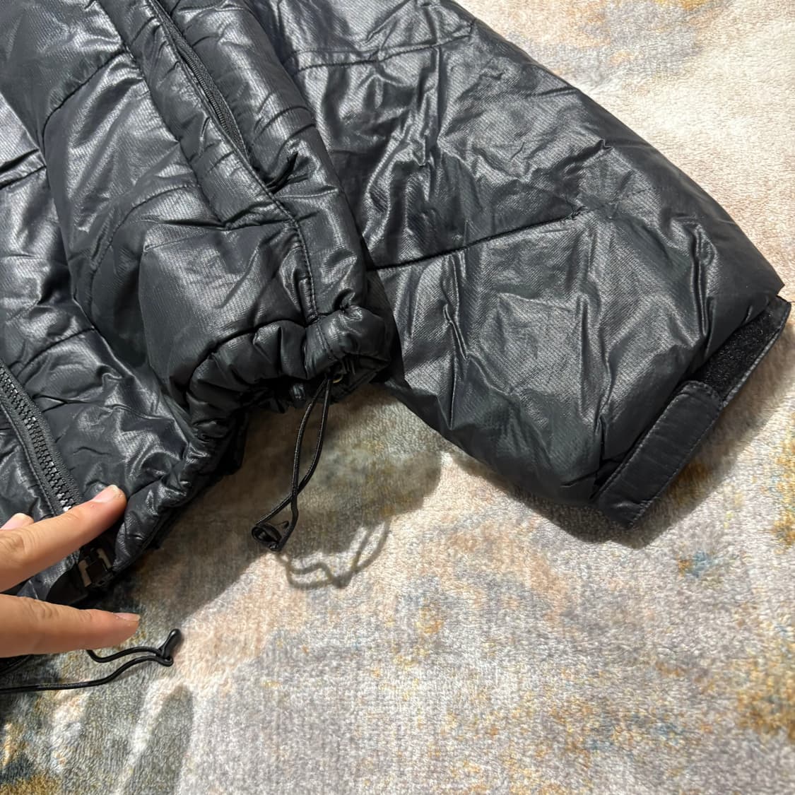 폴로 빈티지 유광 후드패딩 상품이미지3