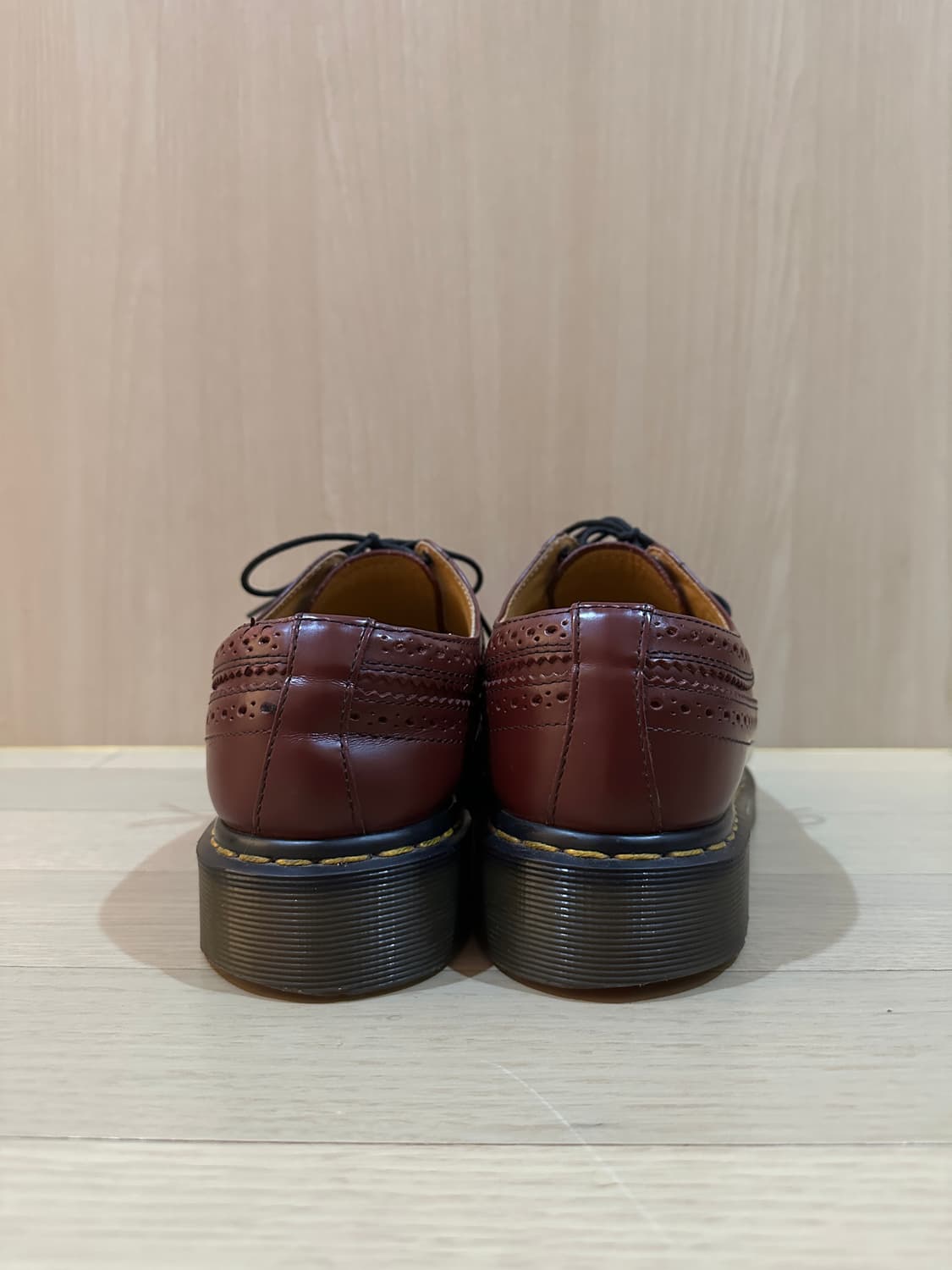 닥터마틴 5홀 윙팁 버건디 UK7 260 상품이미지4