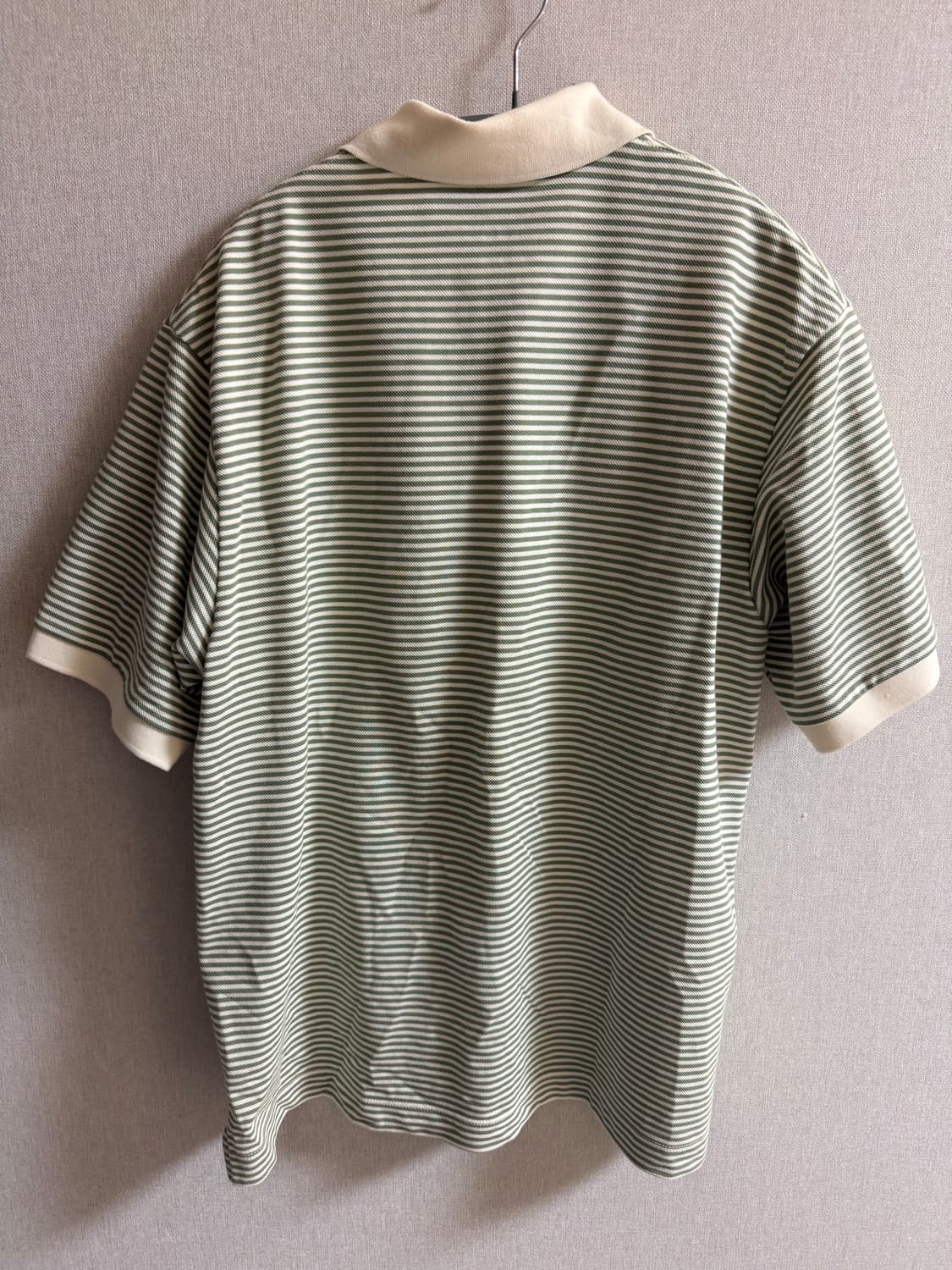 [M] 유니클로 jw anderson 반팔 카라 티셔츠 상품이미지2