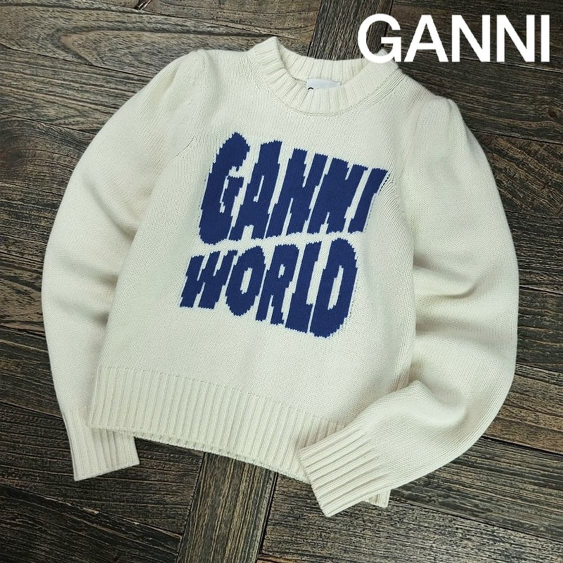 [가니] 레터링 빅로고 퍼프 슬리브 모크넥 니트 아이보리 P01584 상품이미지1