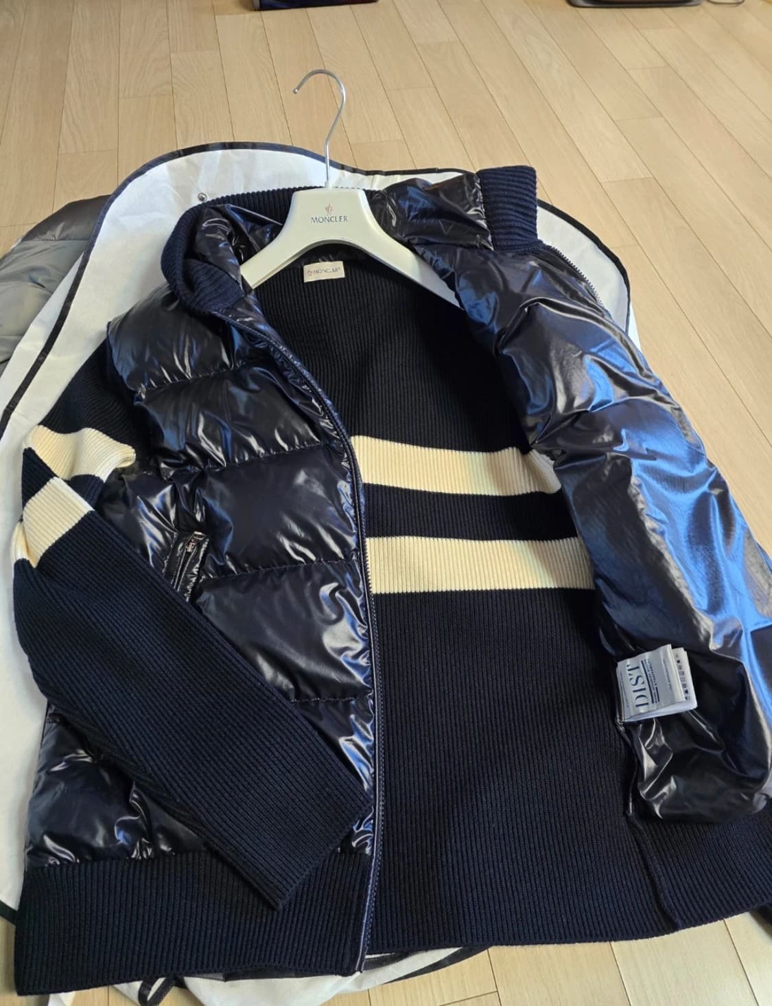 (정품)몽클레어 남성 니트 패딩 자켓 블랙 L 상품이미지2
