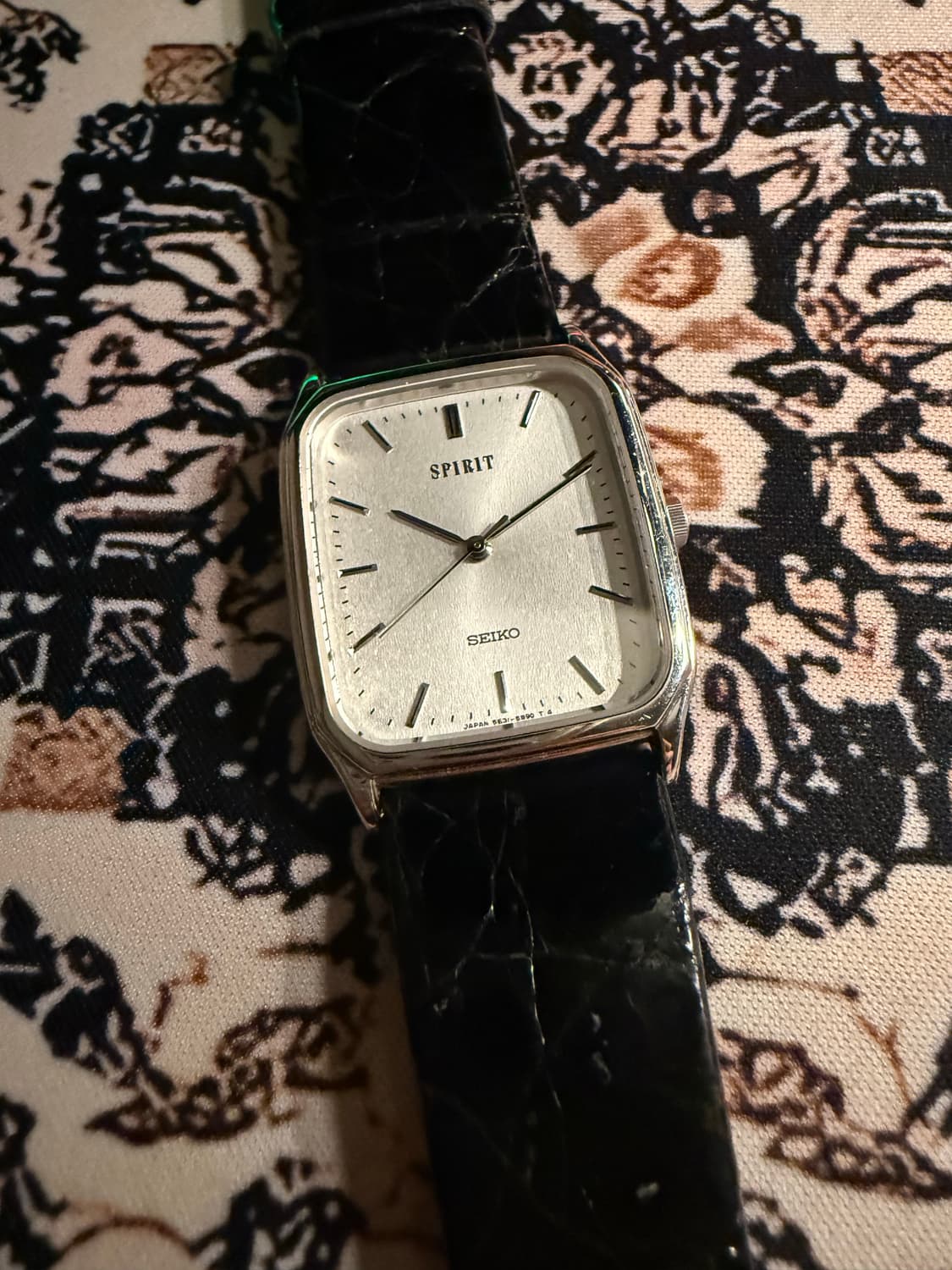 Seiko 빈티지 쿼츠 시계 상품이미지1