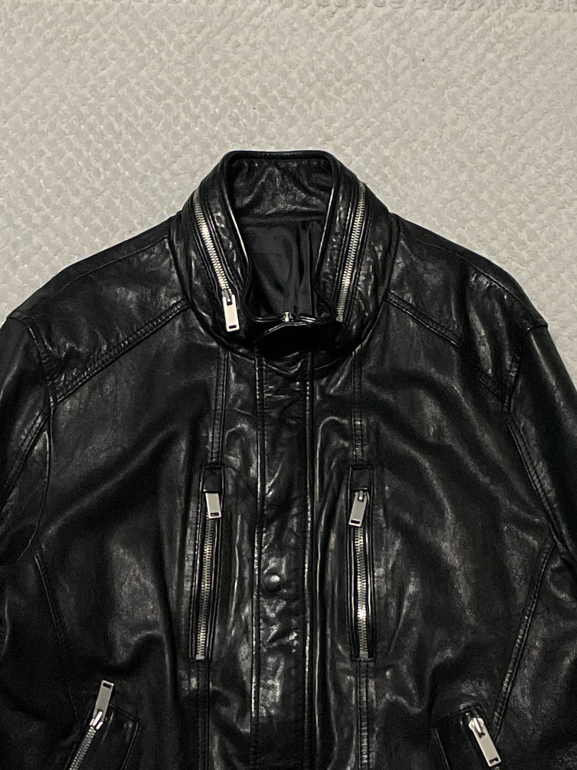 웨스턴 무드 램스킨 양가죽 절개 바이커 레더 자켓 상품이미지4