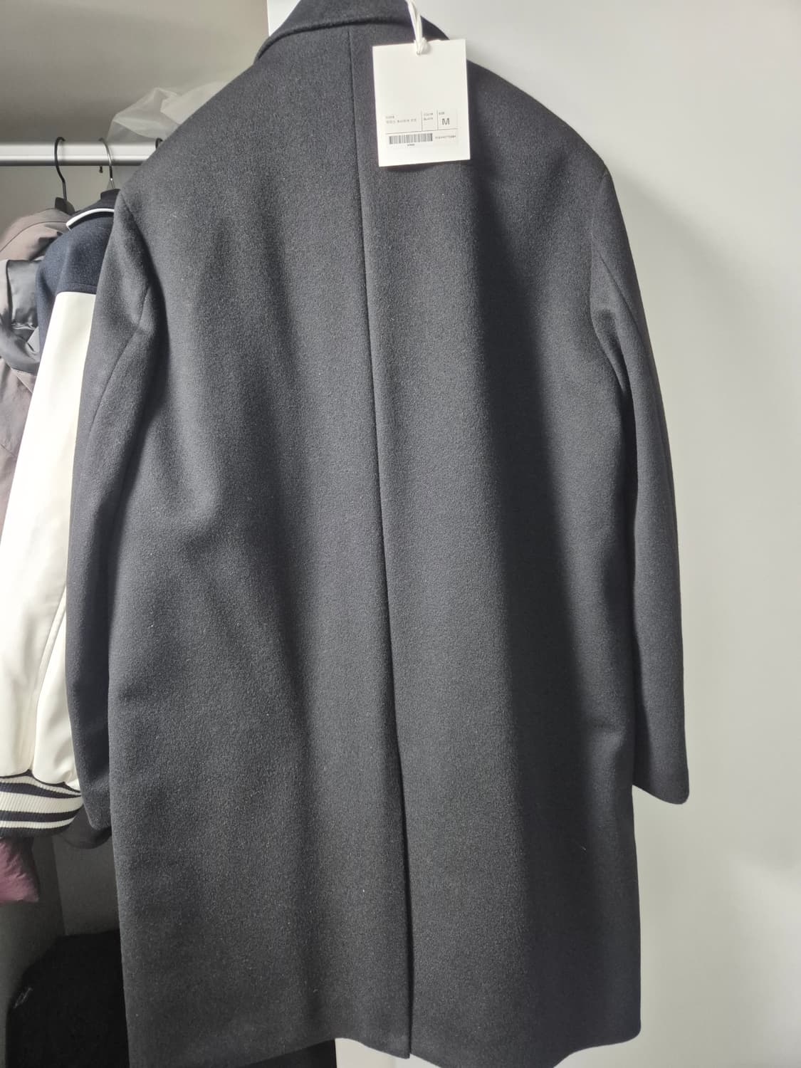 인사일런스 모리스 캐시미어 코트 판매합니다 m사이즈 상품이미지4