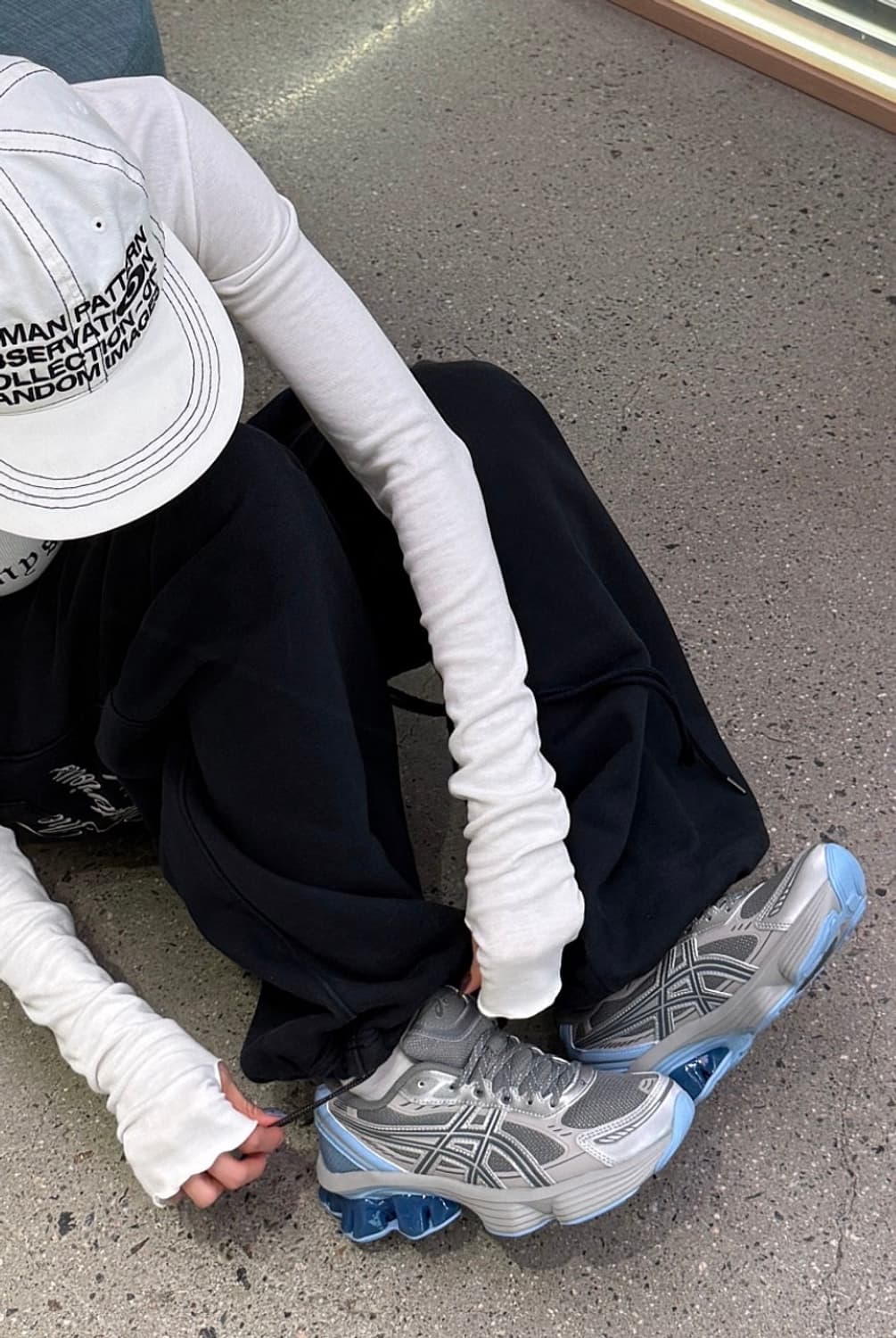 아식스 젤 키네틱 플루언트 클레이 그레이 스틸 그레이 상품이미지1