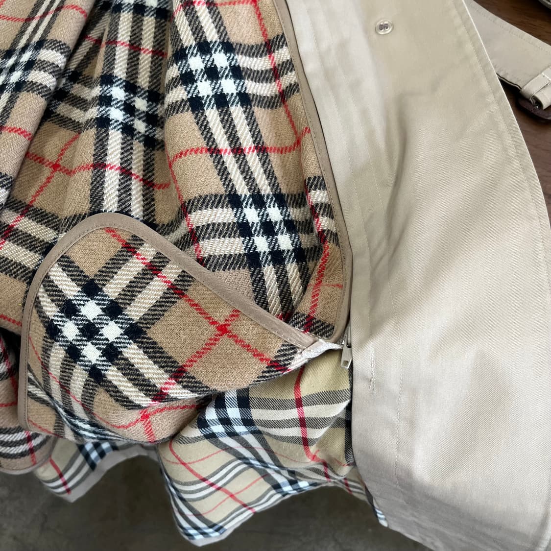 버버리 싱글 벨티드 트렌치코트 48S 상품이미지7