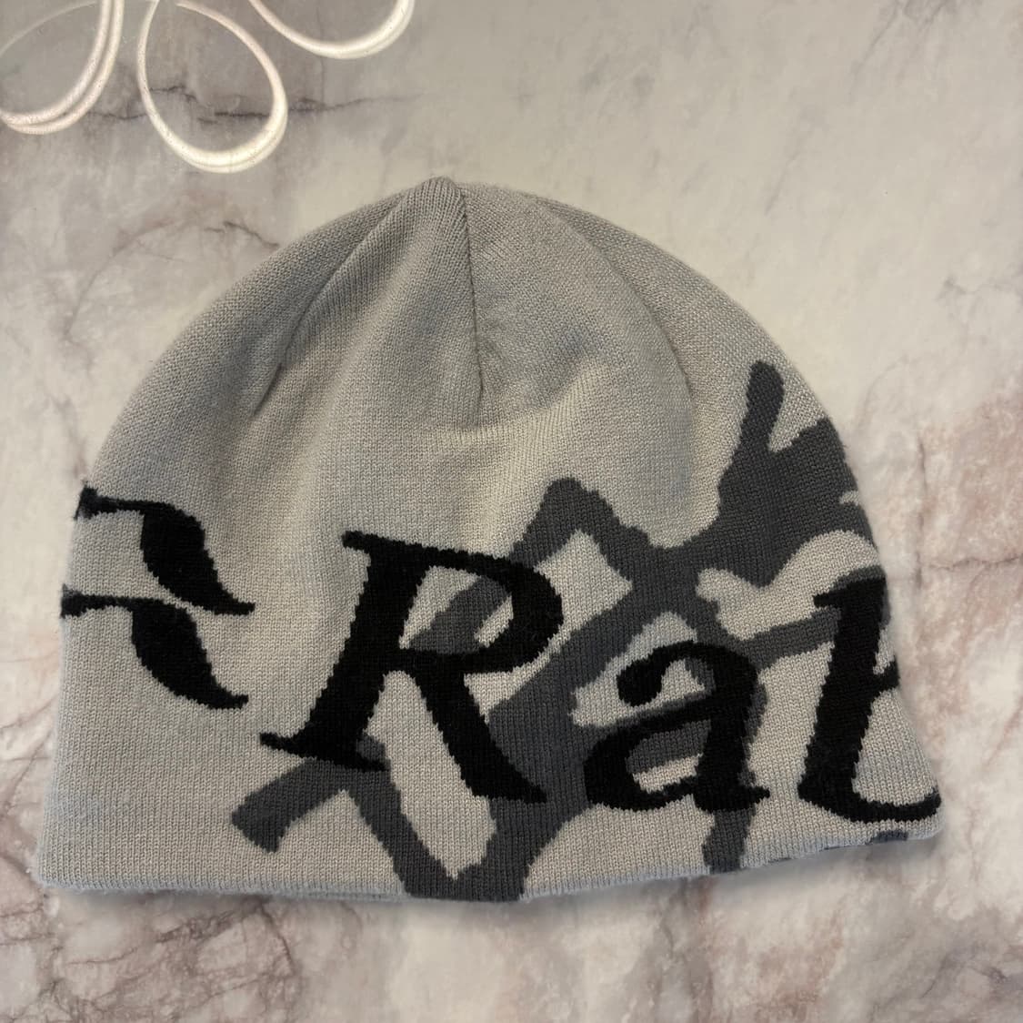 랩 x 그라미치 로고 비니 슬레이트 그레이 상품이미지1